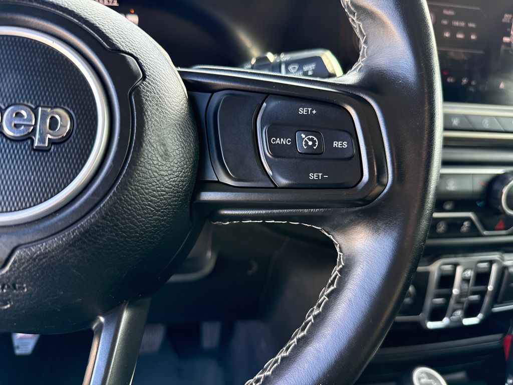 Used 2021 Gray Jeep Unlimited Sport S image 15