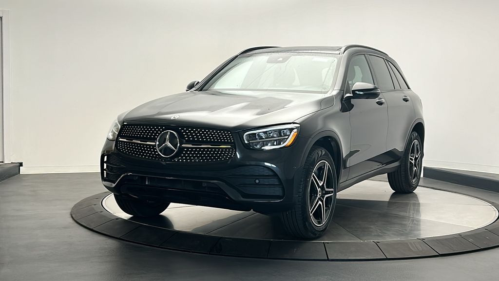 2022 Mercedes-Benz GLC 300 3