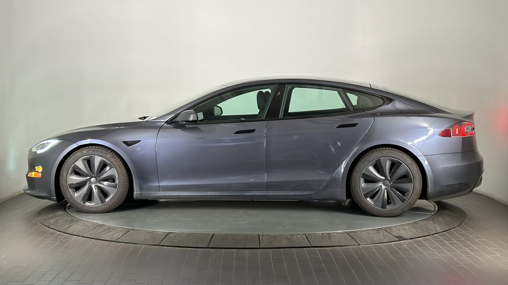 2022 Tesla Model S Base 2