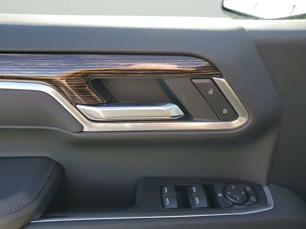 New 2026 White GMC SLE image 24