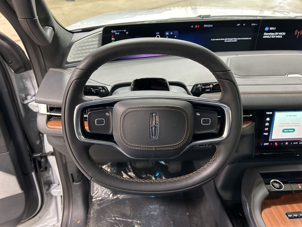 new 2026 Lincoln Navigator car, priced at $124,725