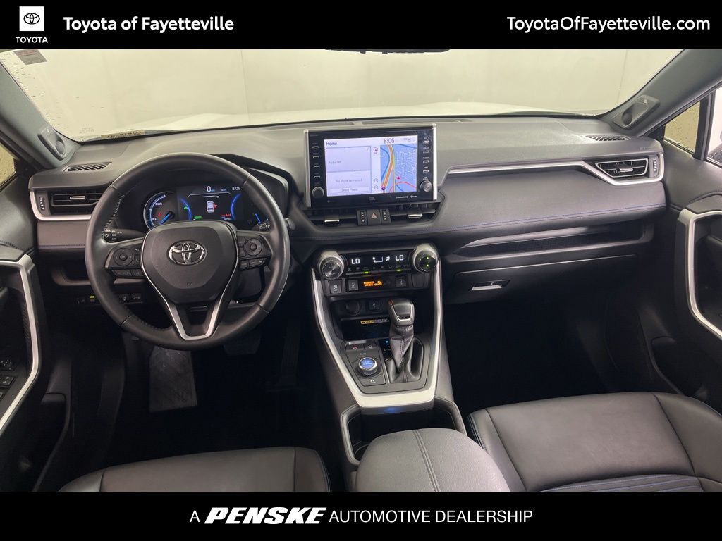 Thumbnail: 2022 Toyota RAV4 - 20