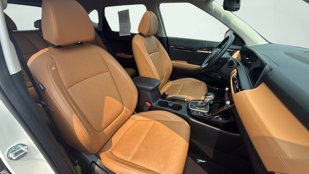 Used 2025 Kia Seltos SUV