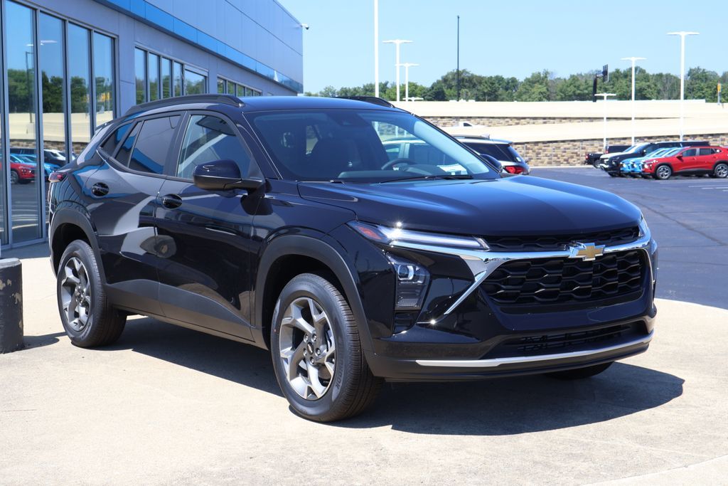 Thumbnail: 2026 Chevrolet Trax - 10