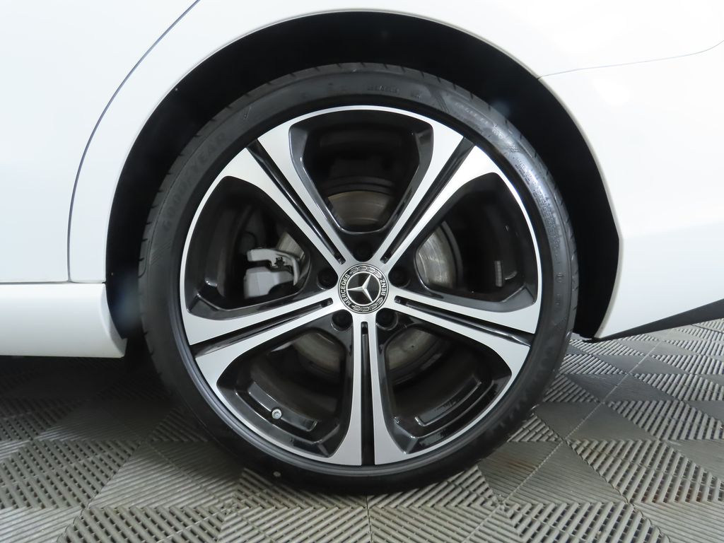 Thumbnail: 2025 Mercedes-Benz C-Class - 31