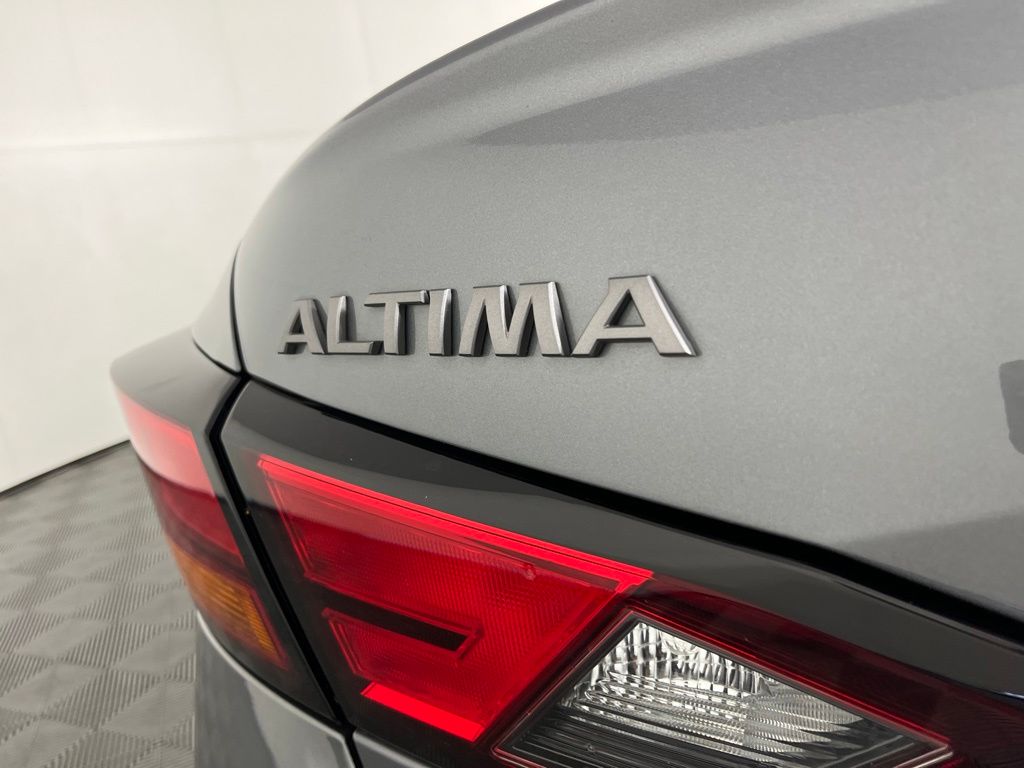 Thumbnail: 2024 Nissan Altima - 3