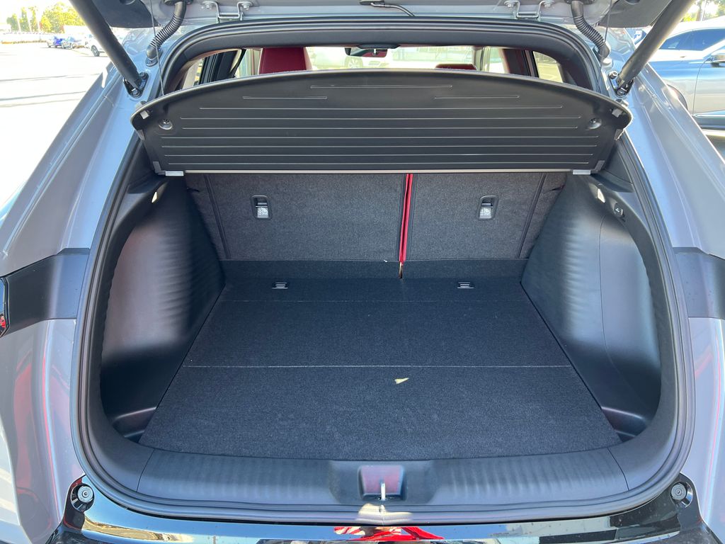 Thumbnail: 2025 Acura ADX - 32