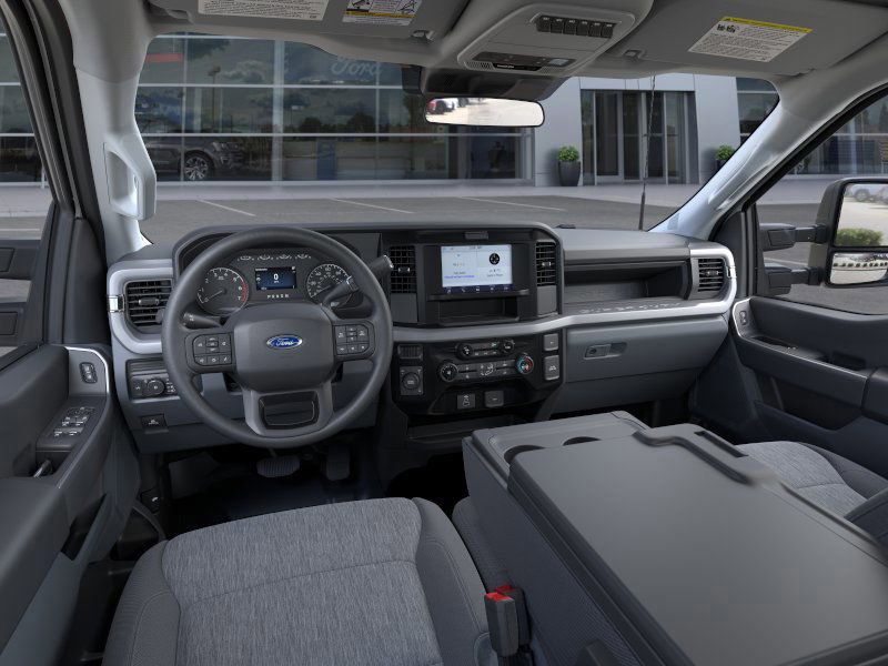 New 2025 Ford Super Duty F-350 Crew Cab XL