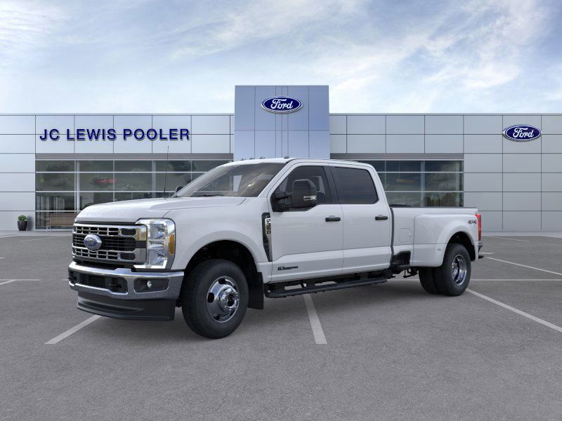 2026 Ford Super Duty F-350 DRW XLT