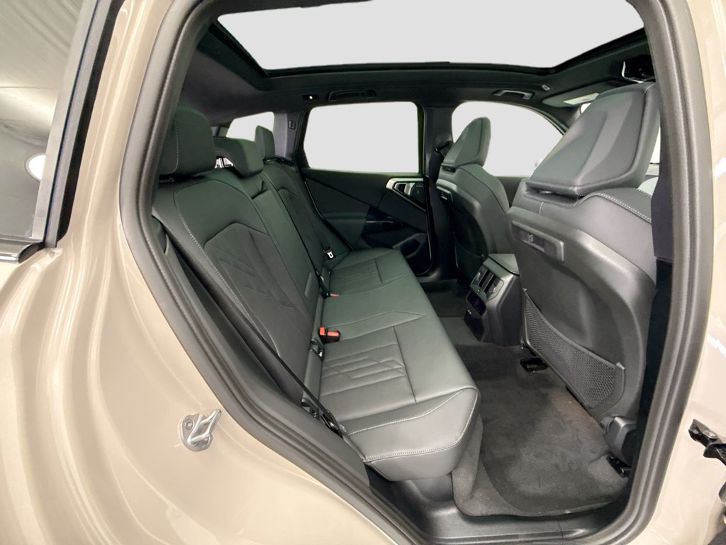 Used 2026 Beige BMW 30 xDrive image 21