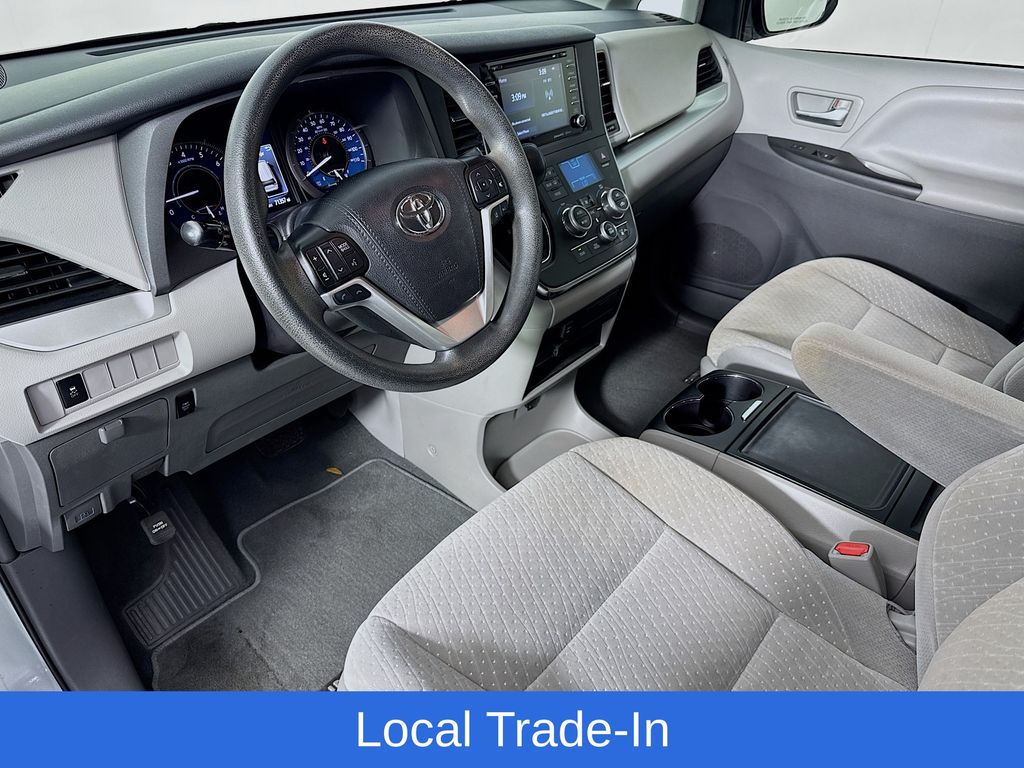 Used Car 2019 Toyota Sienna  Le For Sale Under $25,000 In Austin, Texas