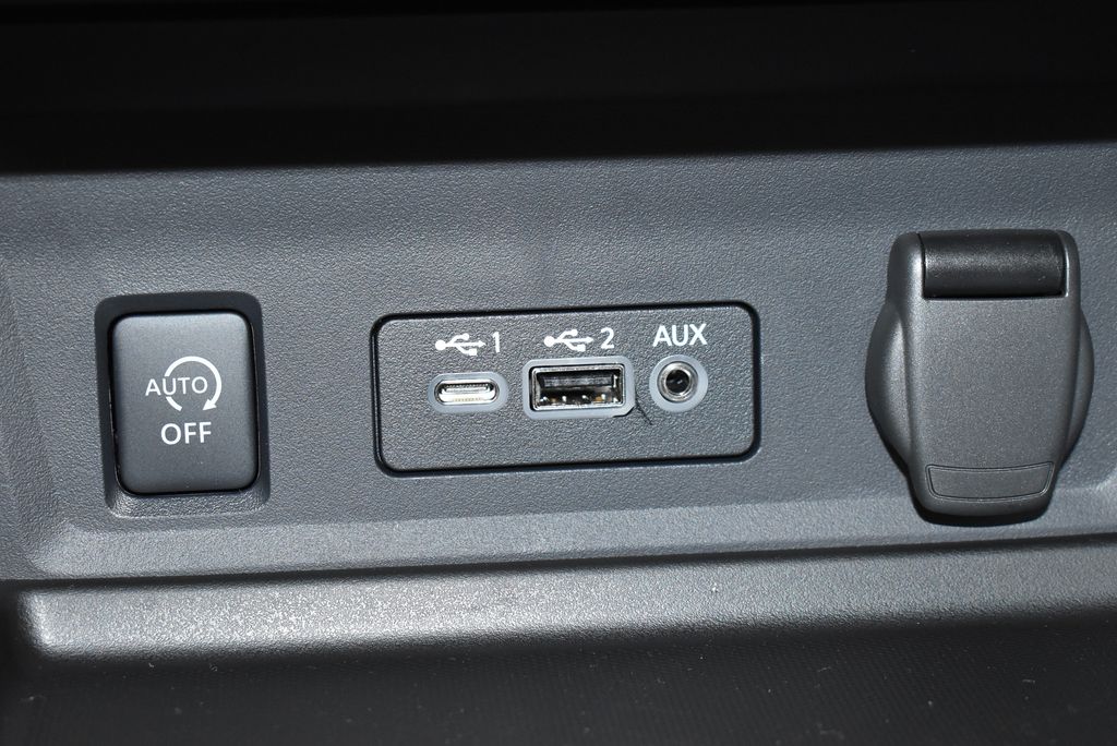 Thumbnail: 2025 Nissan Sentra - 22