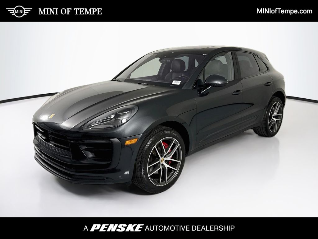 Thumbnail: 2023 Porsche Macan - 1