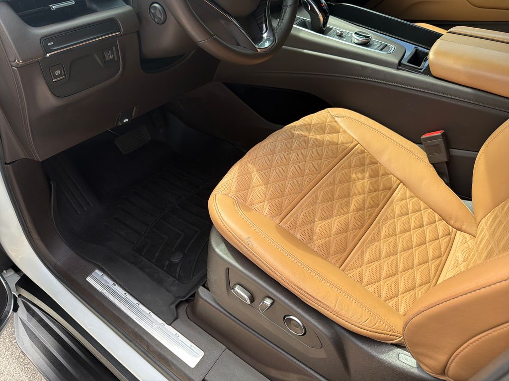 Used 2021 White Cadillac Premium Luxury image 19