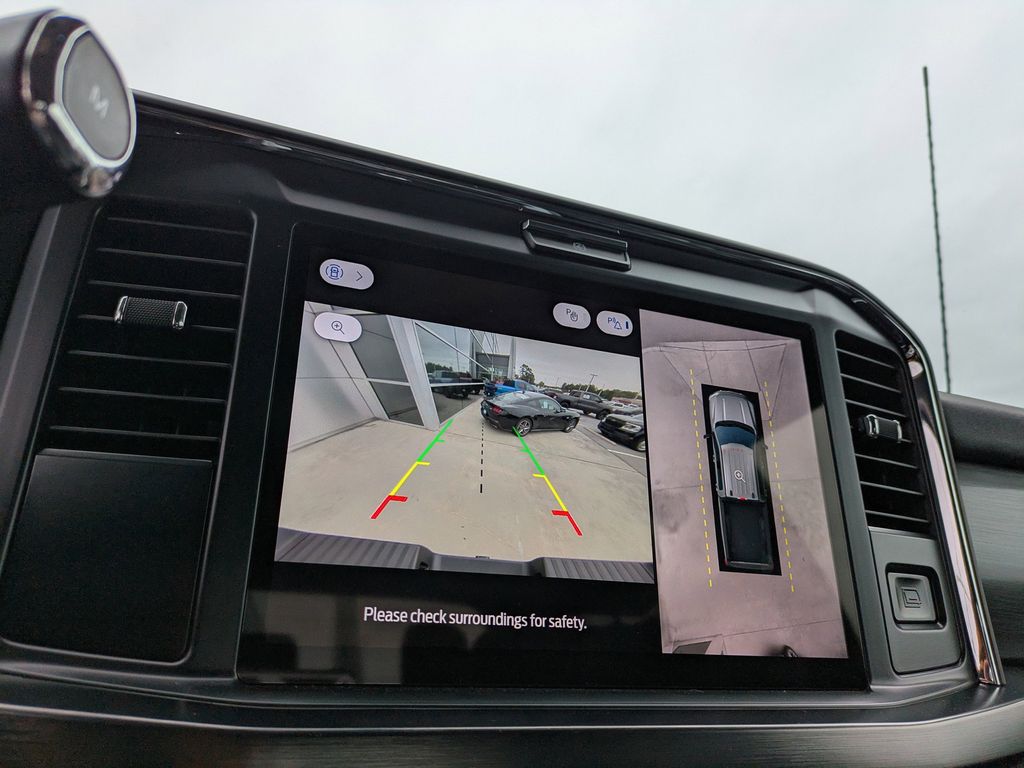 2025 Ford F-250 Black Widow