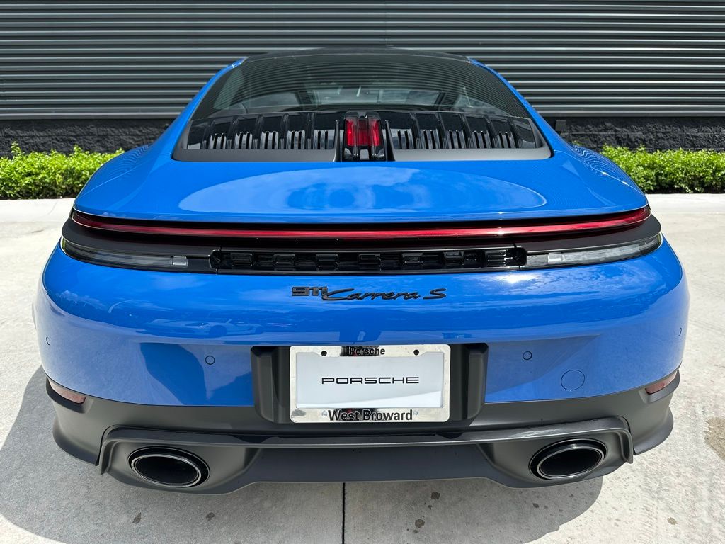 Thumbnail: 2025 Porsche 911 - 11