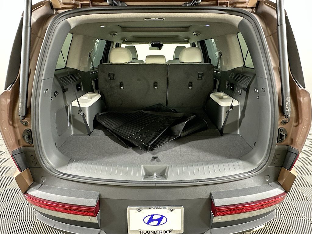 2024 Hyundai Santa Fe Limited 28