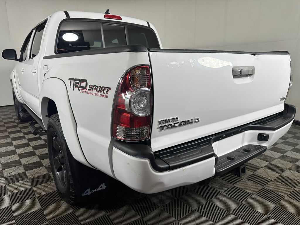 Photo 3 of 2015 Toyota Tacoma Base