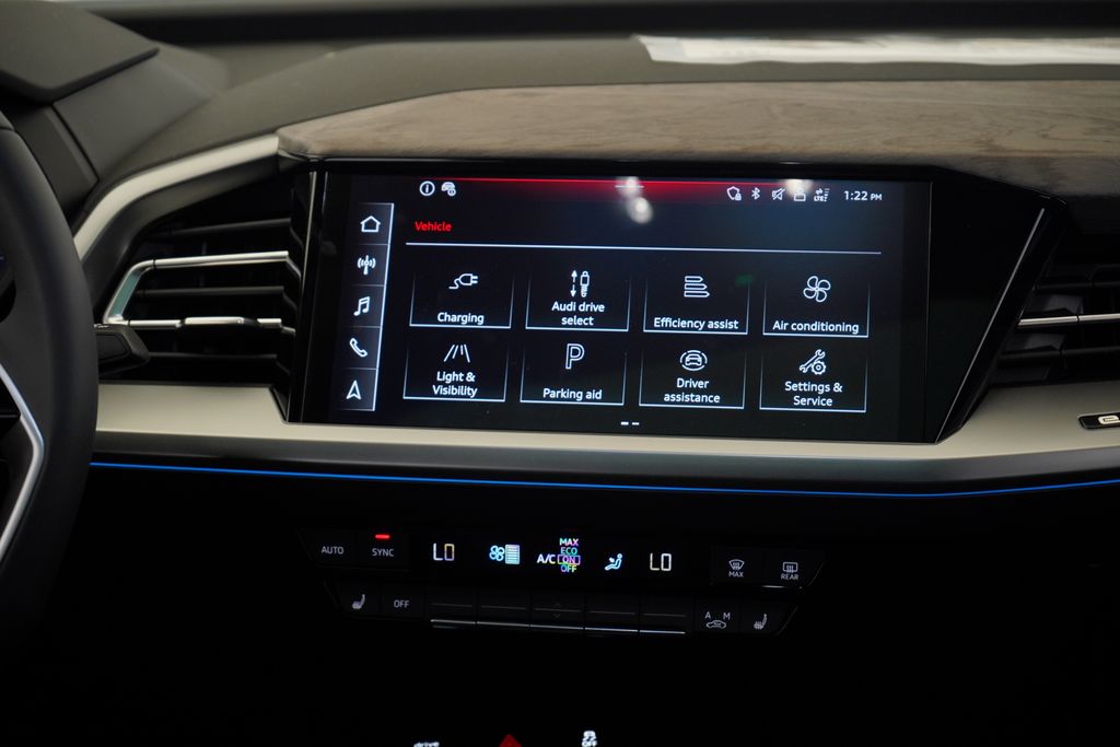 2025 Audi Q4 e-tron  10