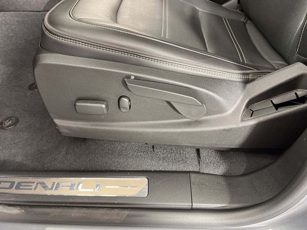 Thumbnail: 2019 GMC Canyon - 23