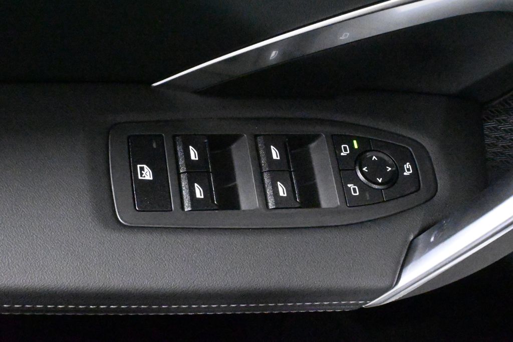 Thumbnail: 2025 BMW X1 - 31