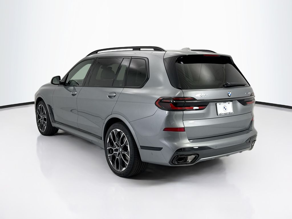 Thumbnail: 2027 BMW X7 - 7