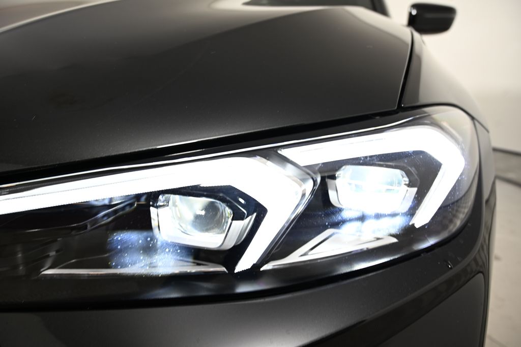 Thumbnail: 2025 BMW 3 Series - 9
