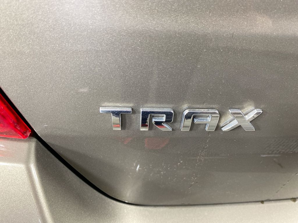 2021 Chevrolet Trax LT 30