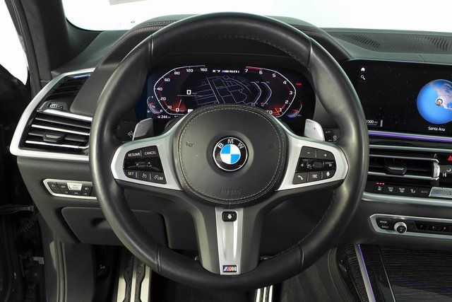 2022 BMW X7 M50i 28