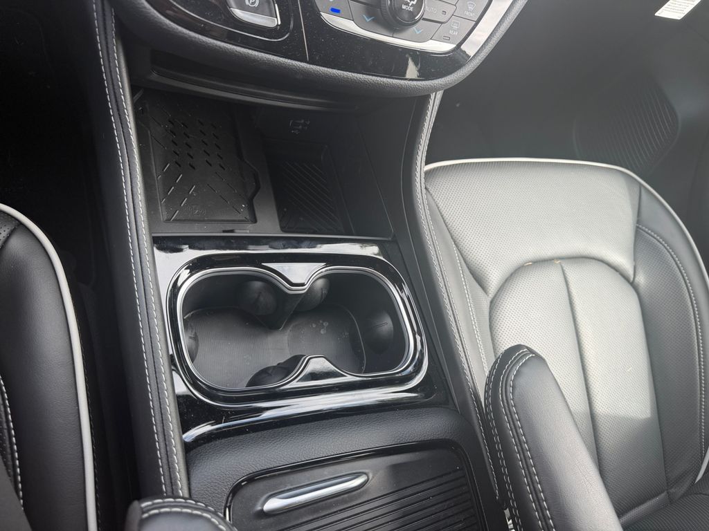 2026 Chrysler Pacifica Limited White at Honda North