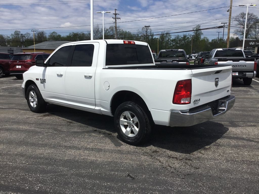 Thumbnail: 2019 RAM 1500 Classic - 3