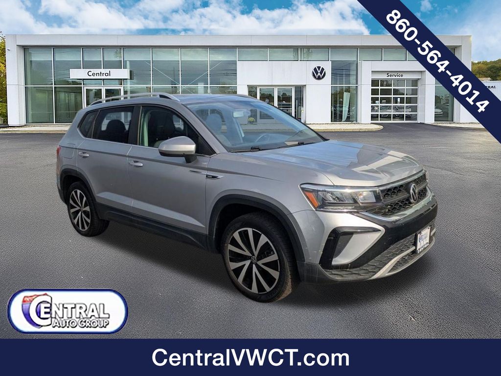2022 Volkswagen Taos SE FWD