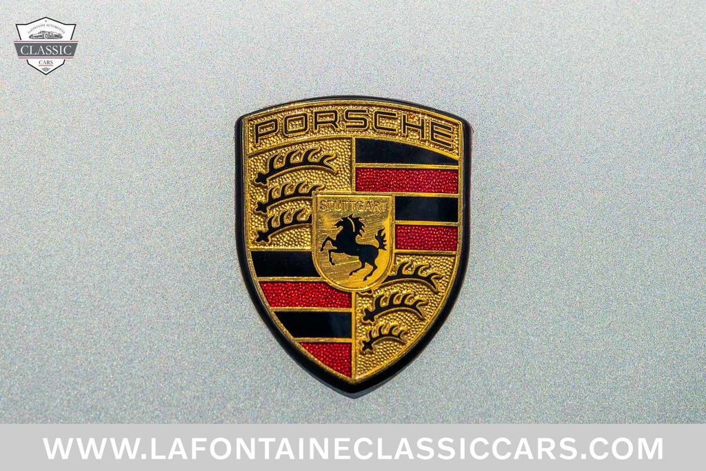 2002 Porsche 911 Carrera 38