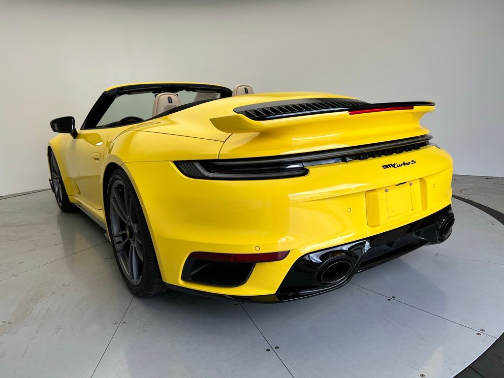 Thumbnail: 2023 Porsche 911 - 3