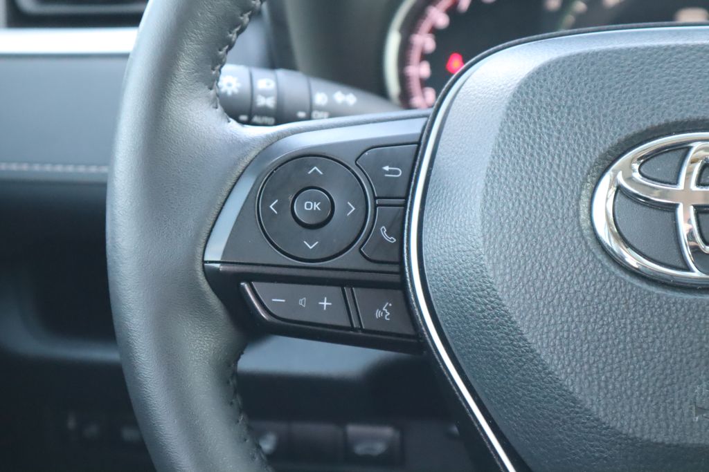 Thumbnail: 2024 Toyota RAV4 - 11