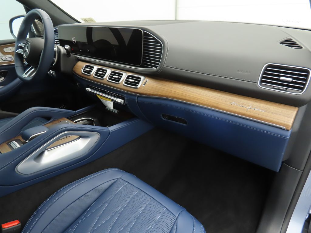 Thumbnail: 2026 Mercedes-Benz GLS - 17