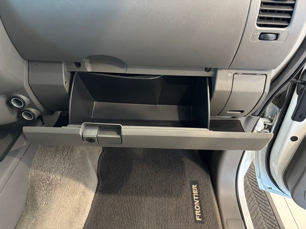 2013 Nissan Frontier SV