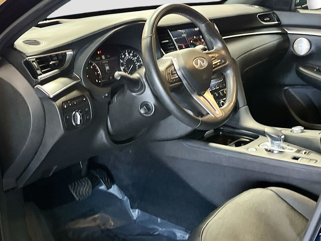 Used 2022 Hermosa Blue INFINITI ESSENTIAL image 9