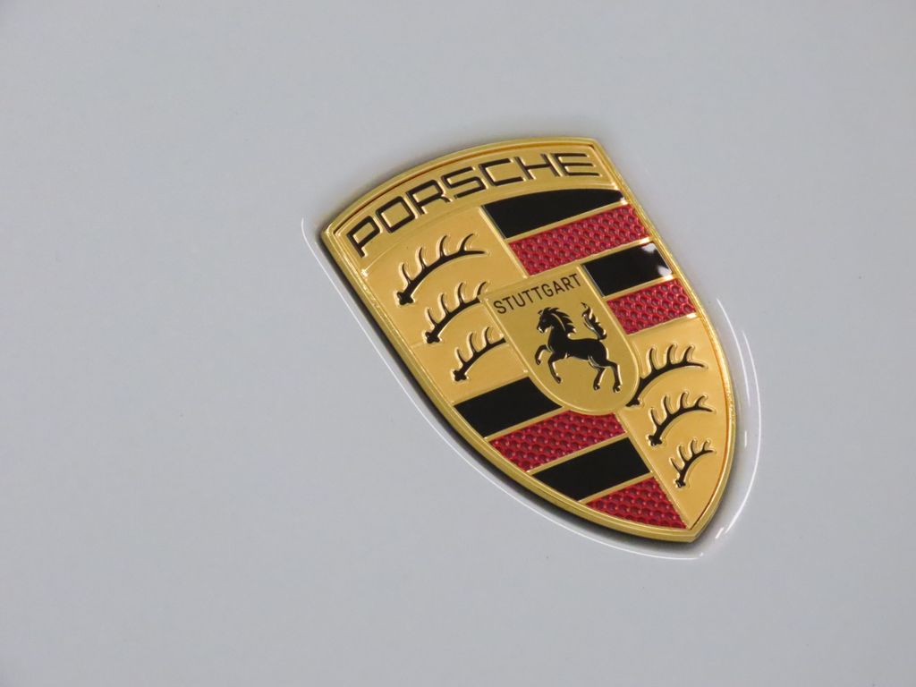 Thumbnail: 2026 Porsche Macan - 16