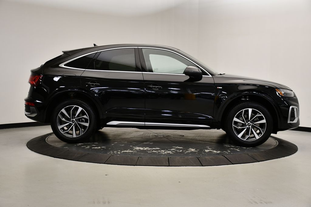 Thumbnail: 2025 Audi Q5 - 6