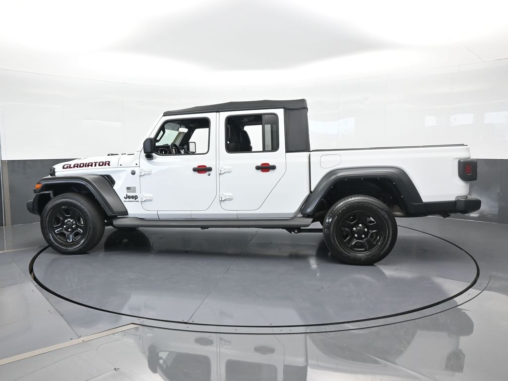 Used 2022 Jeep Gladiator Sport with VIN 1C6HJTAG2NL126628 for sale in Miami, FL
