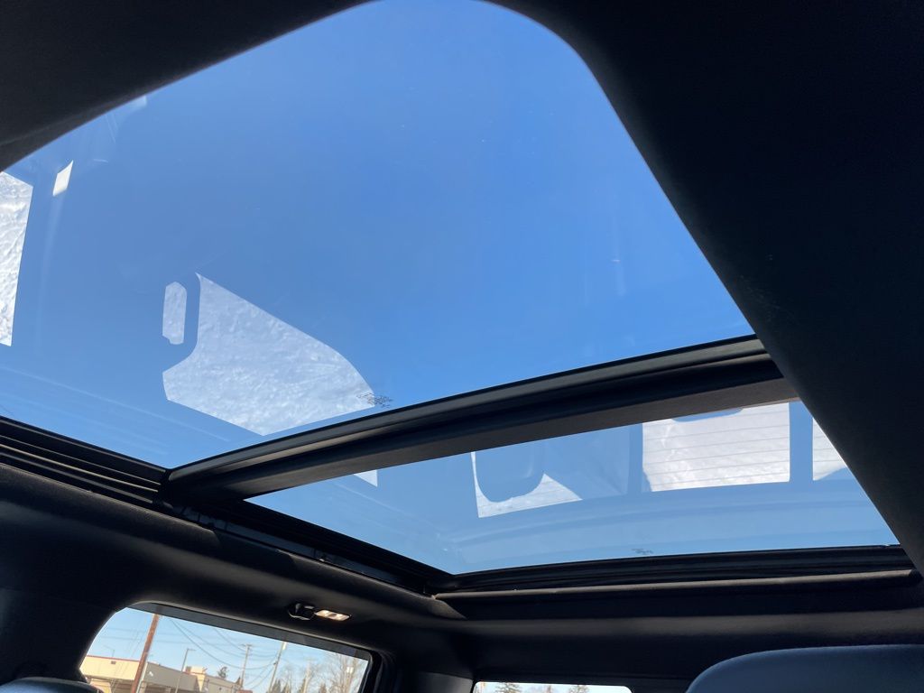 Certified Used 2022 White Ford Lariat image 37