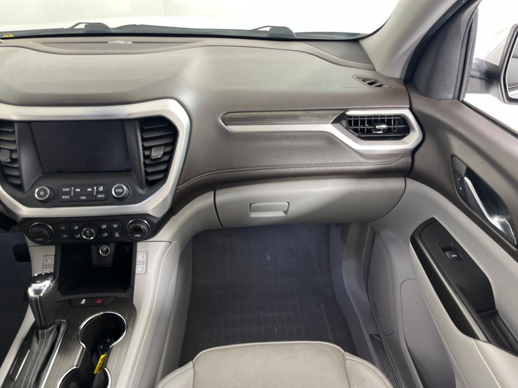 Thumbnail: 2017 GMC Acadia - 20