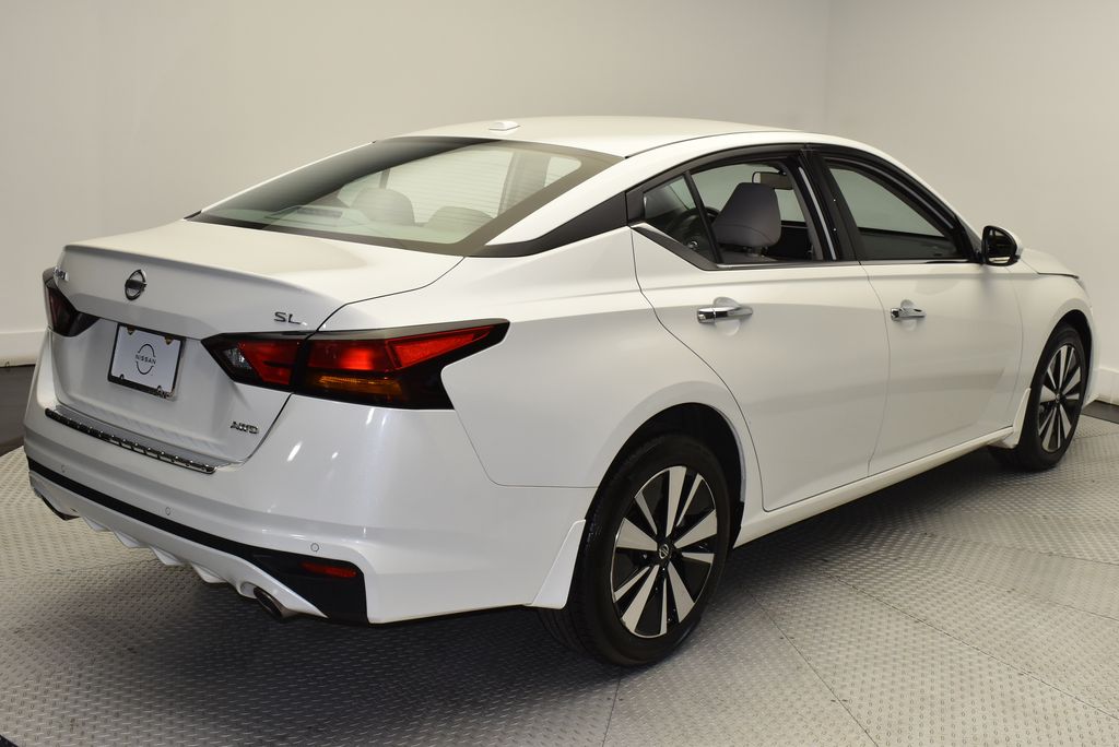 2022 Nissan Altima SL 5