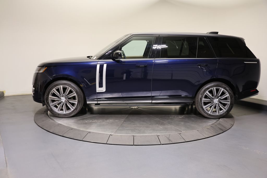 Thumbnail: 2023 Land Rover Range Rover - 2