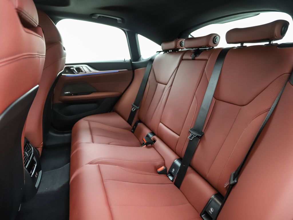 2025 BMW i4 xDrive40 21