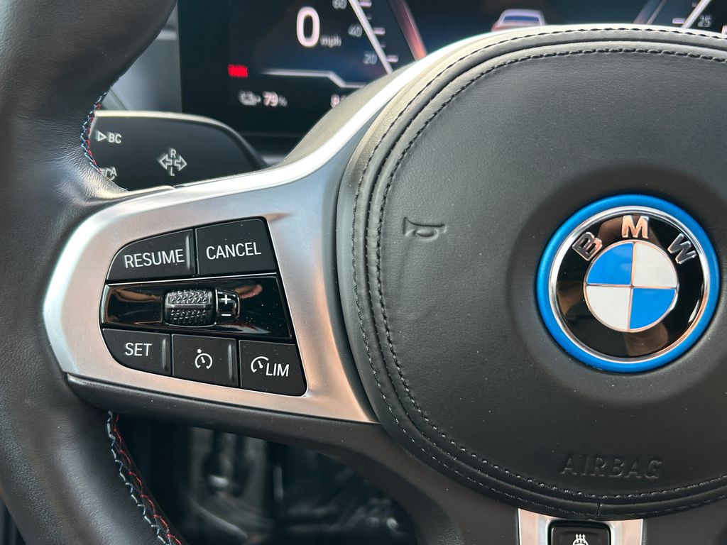 Thumbnail: 2023 BMW i4 - 19