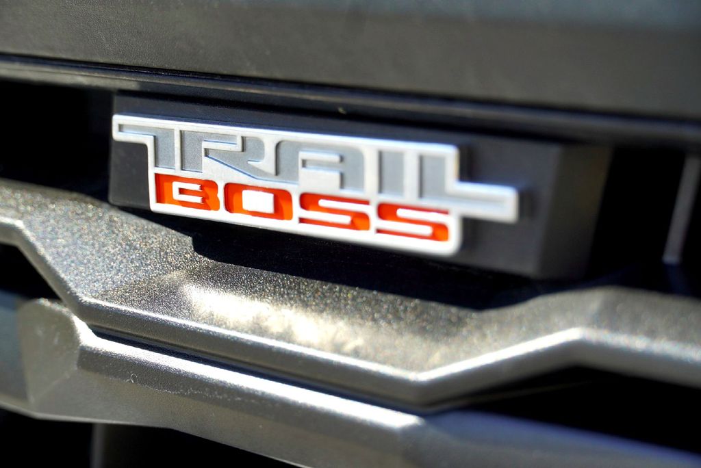 Used Car 2023 Chevrolet Colorado  Trail Boss For Sale Under $40,000 In Taylor, Texas