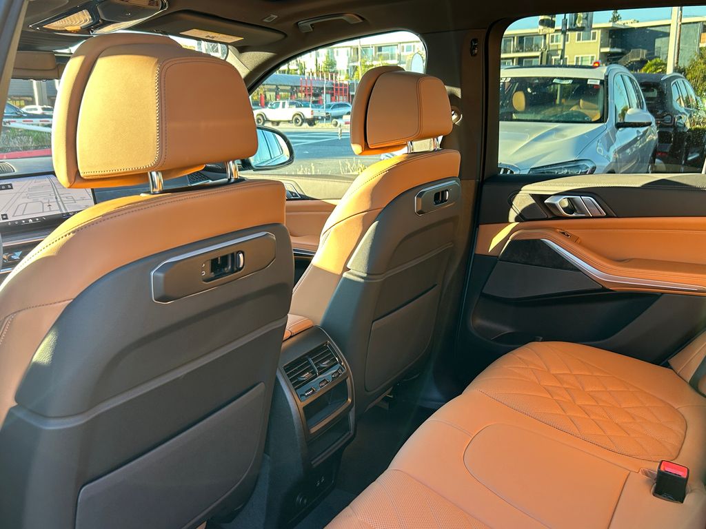 Thumbnail: 2026 BMW X5 - 31