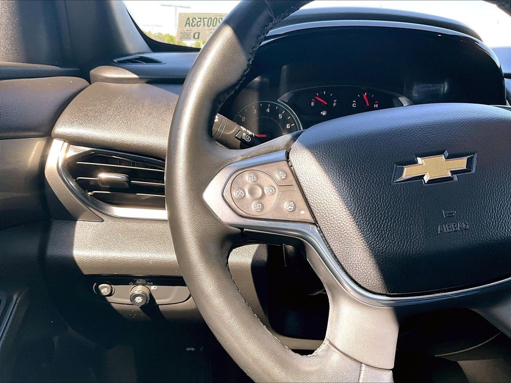 2023 Chevrolet Traverse — photo 24